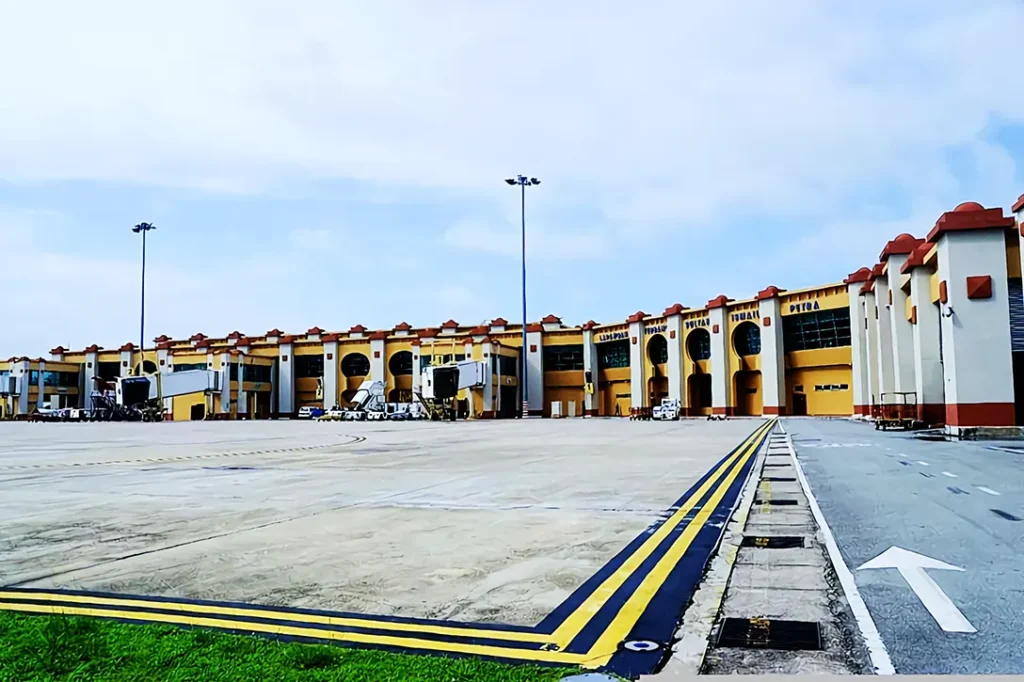 Sultan Ismail Petra Airport (KBR), Kelantan