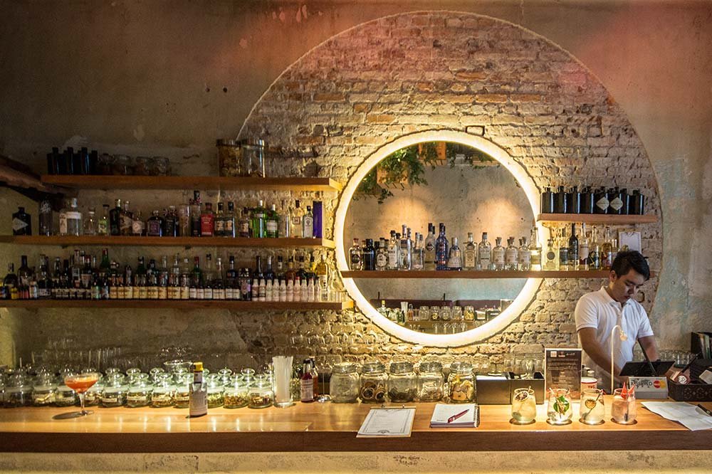 PAHIT BAR BUKIT BINTANG